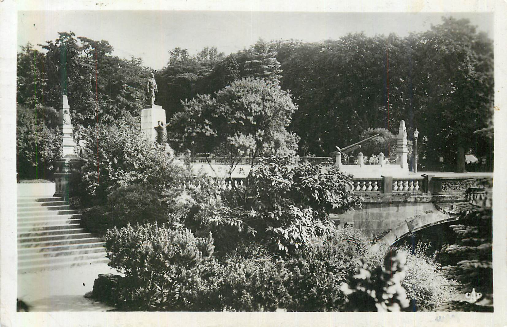 CPM 117 metz l esplanade et le monument du poilu