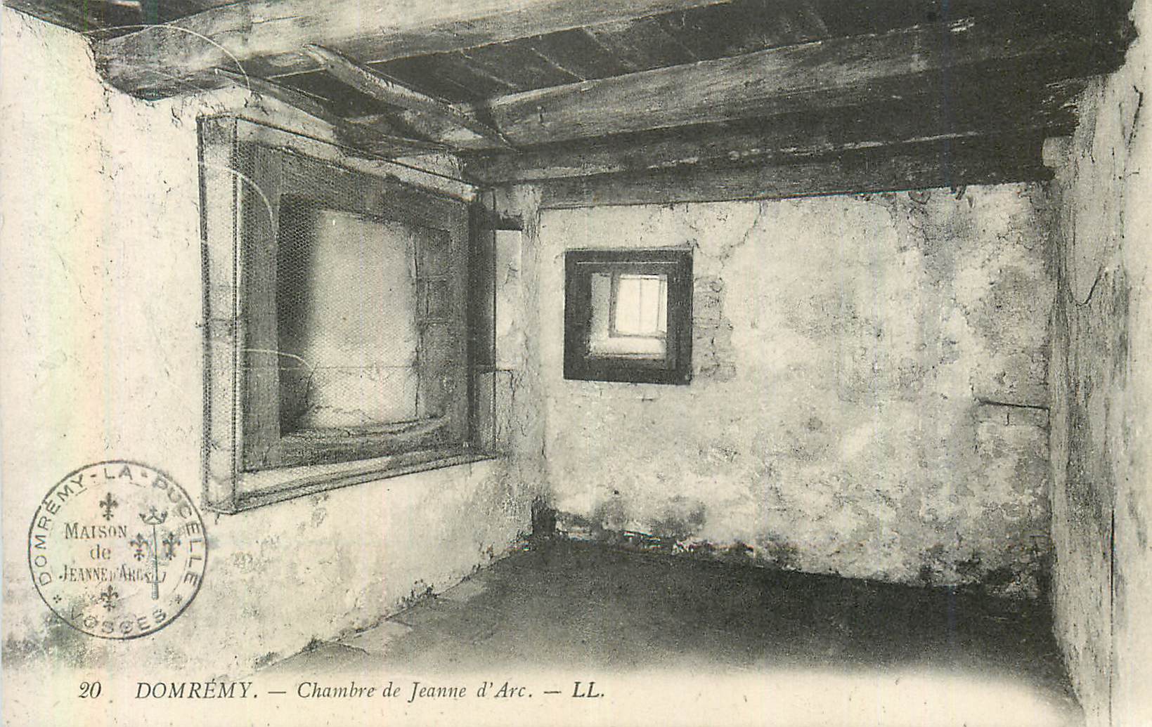CPA 20 domremy chambre de jeanne d arc