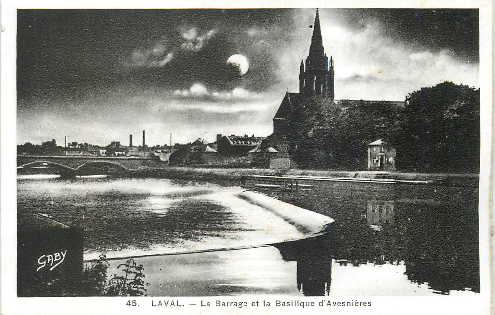 CPA 45 laval le barrage et la basilique d avesnieres