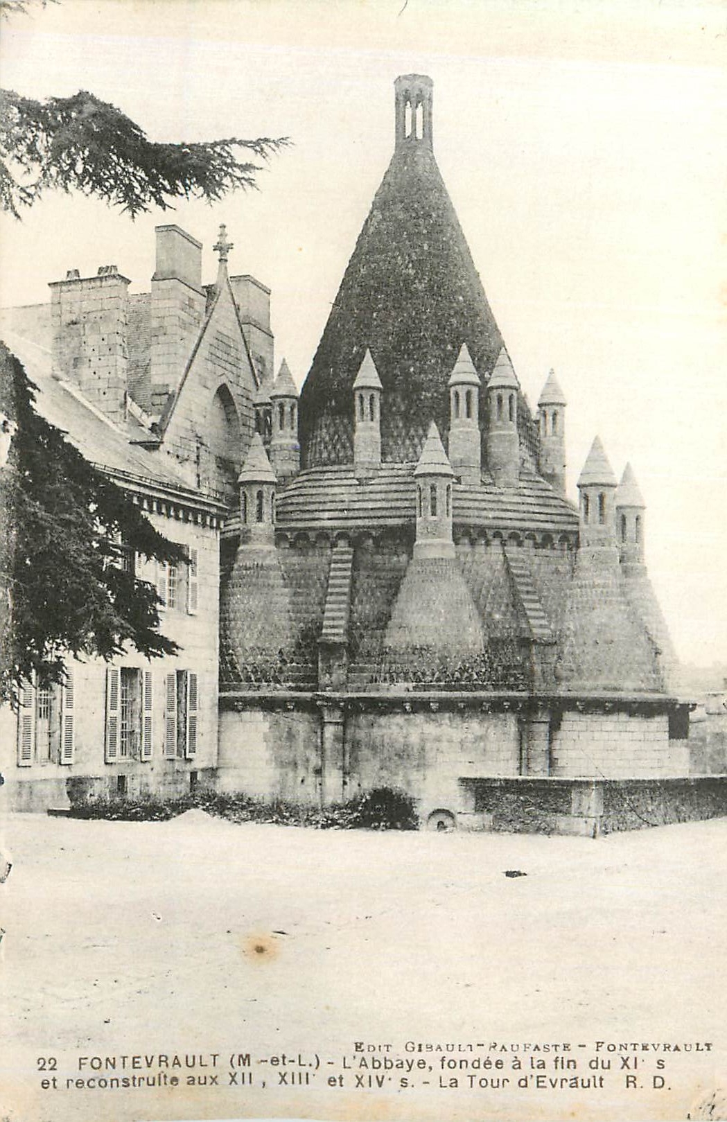 CPA 22 fontevrault (m et l) l abbaye fondee a la fin du xi s