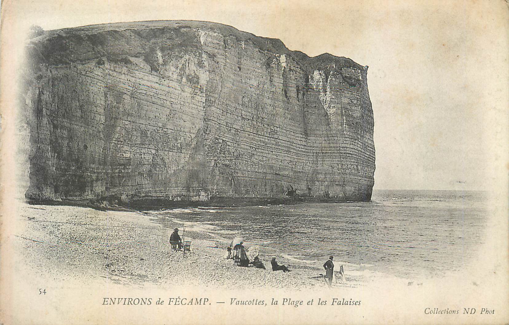 CPA 54 environs de fecamp vaucottes la plages et les falaises