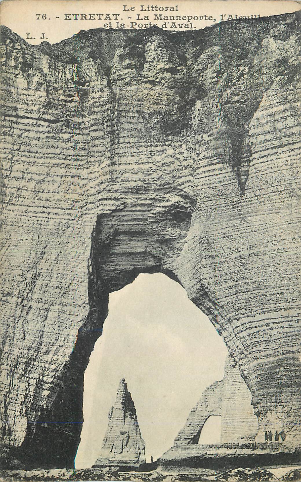 Etretat — Die Manneporte, die Aiguille und die Porte d'Avail — L. J.