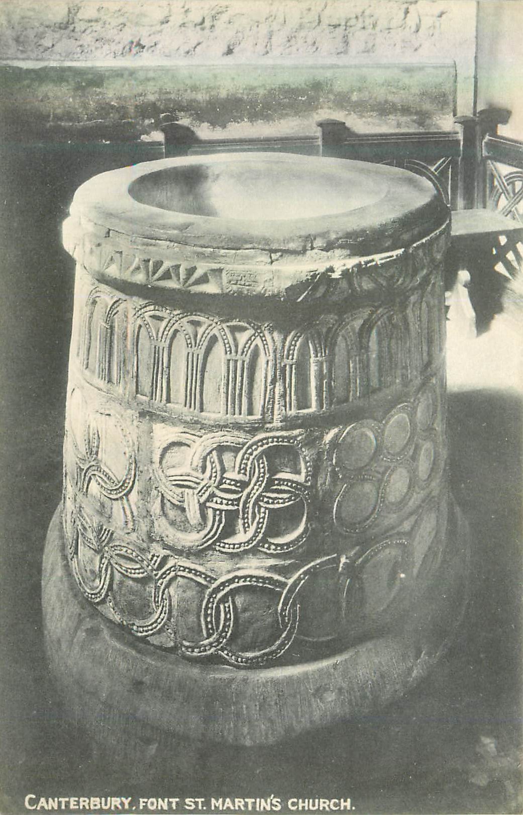 CPA Canterbury font st martin s  church