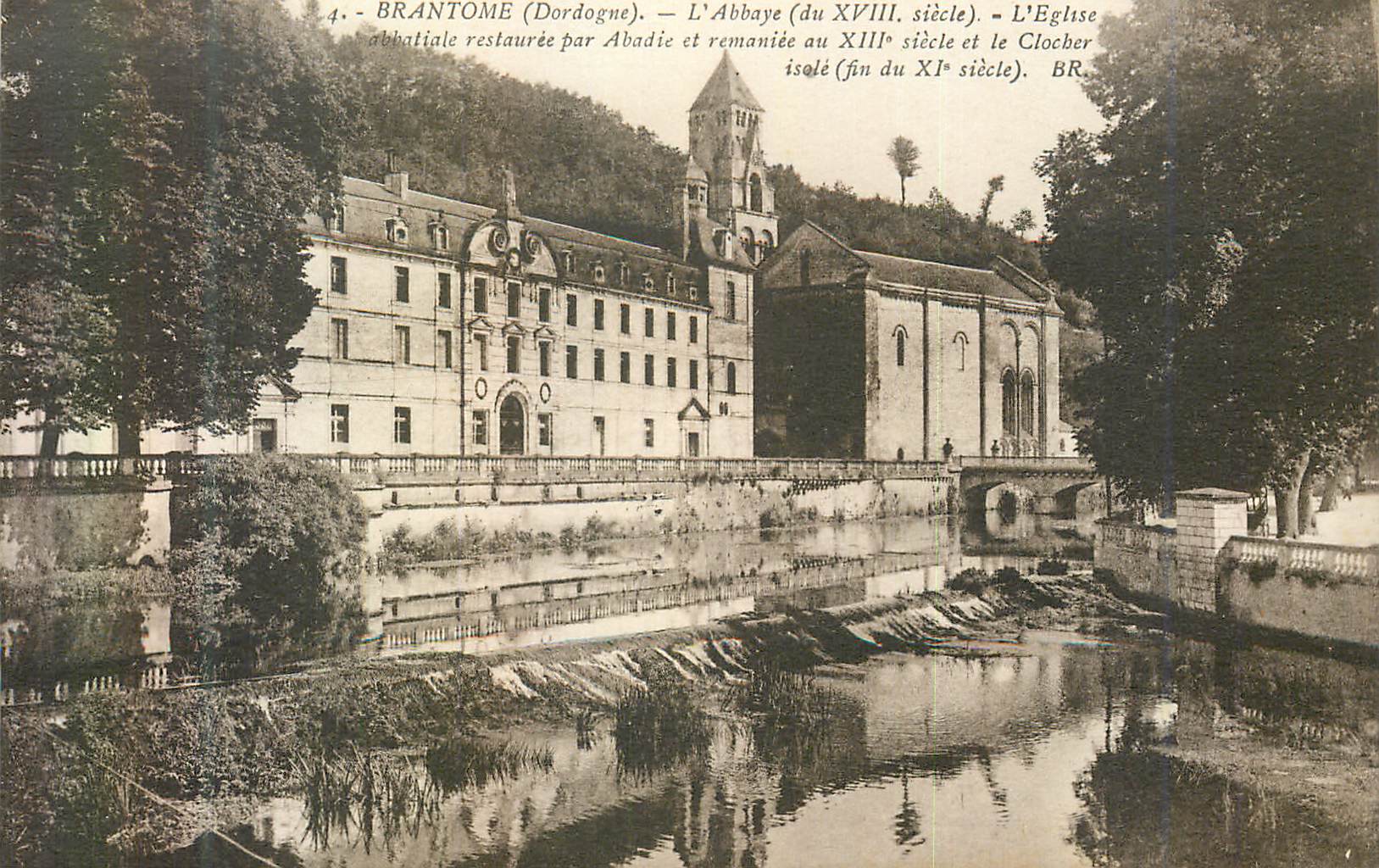 CPA 4 brantome (dordogne) l abbaye (du xviii siecle) l eglise abbatiale restauree par abadie et romaniee au xiii siecle 