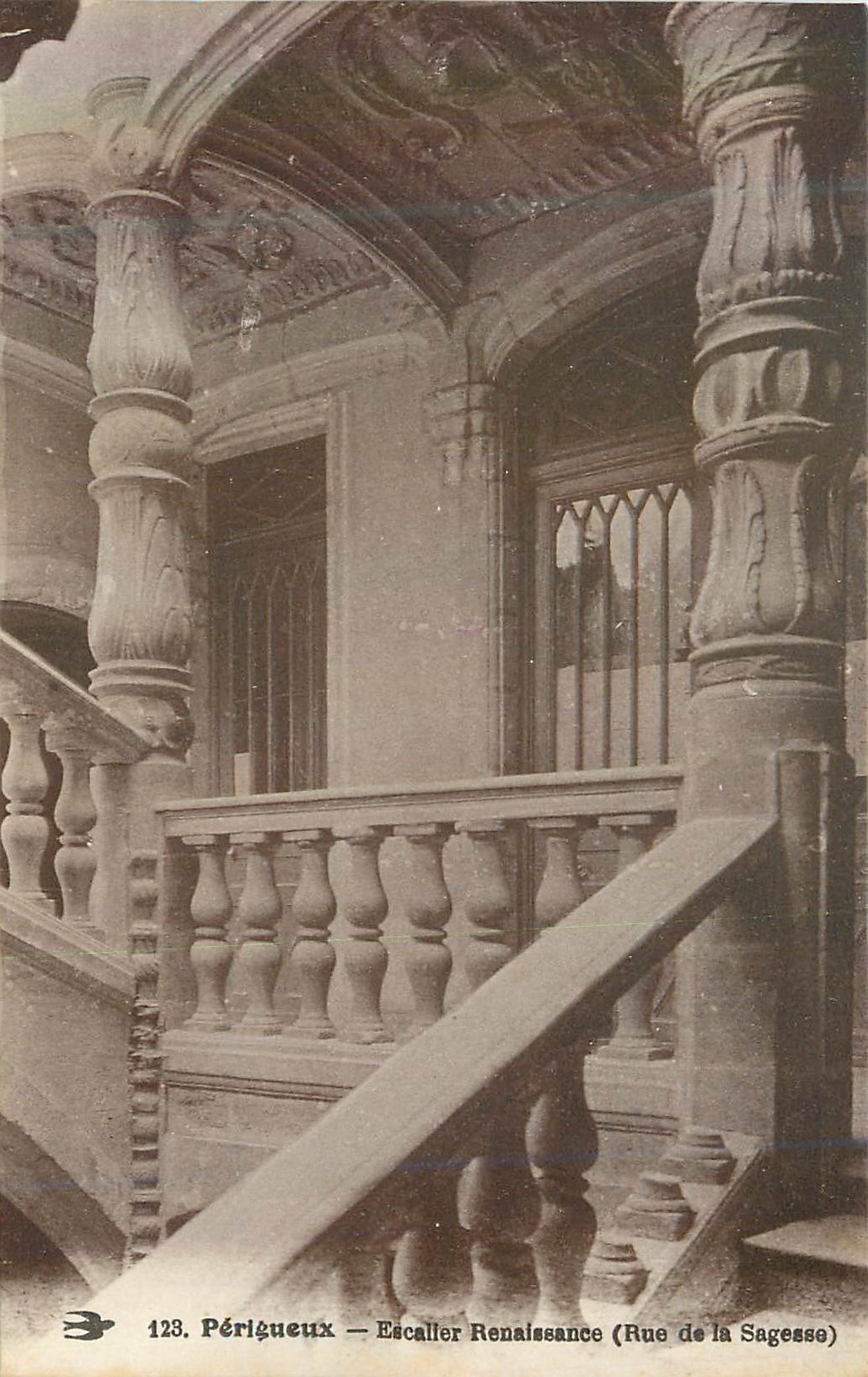 Escalier Renaissance — Rue de la Sagesse — Périgueux