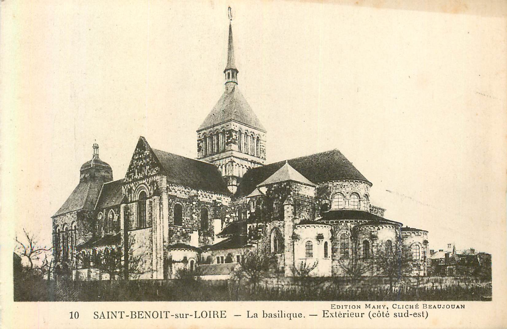 CPA 10 saint benoit sur loire la basilique exterieur (cote sud est)