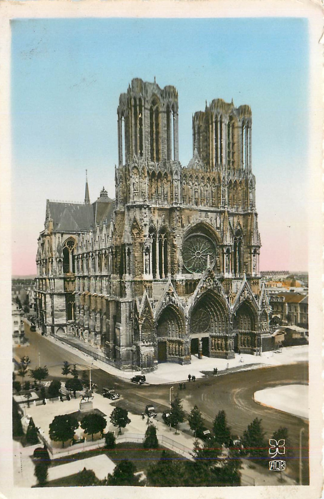 CPM 26 reims (marne) la cathedrale place du cardinal lucon
