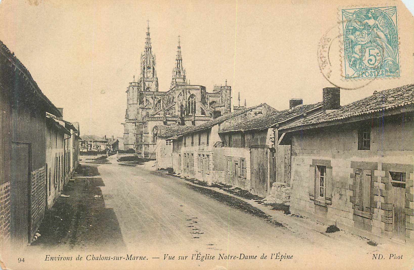 Environs de Chalons-sur-Marne — Vue sur l'Église Notre-Dame de l'Épine — ND. Phot