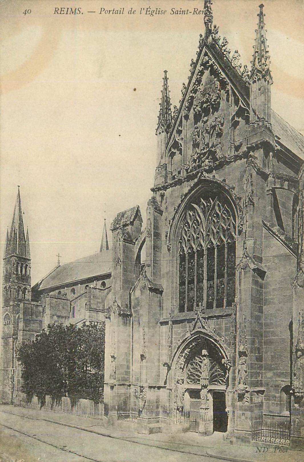 CPA 40 reims portail de l eglise saint rene