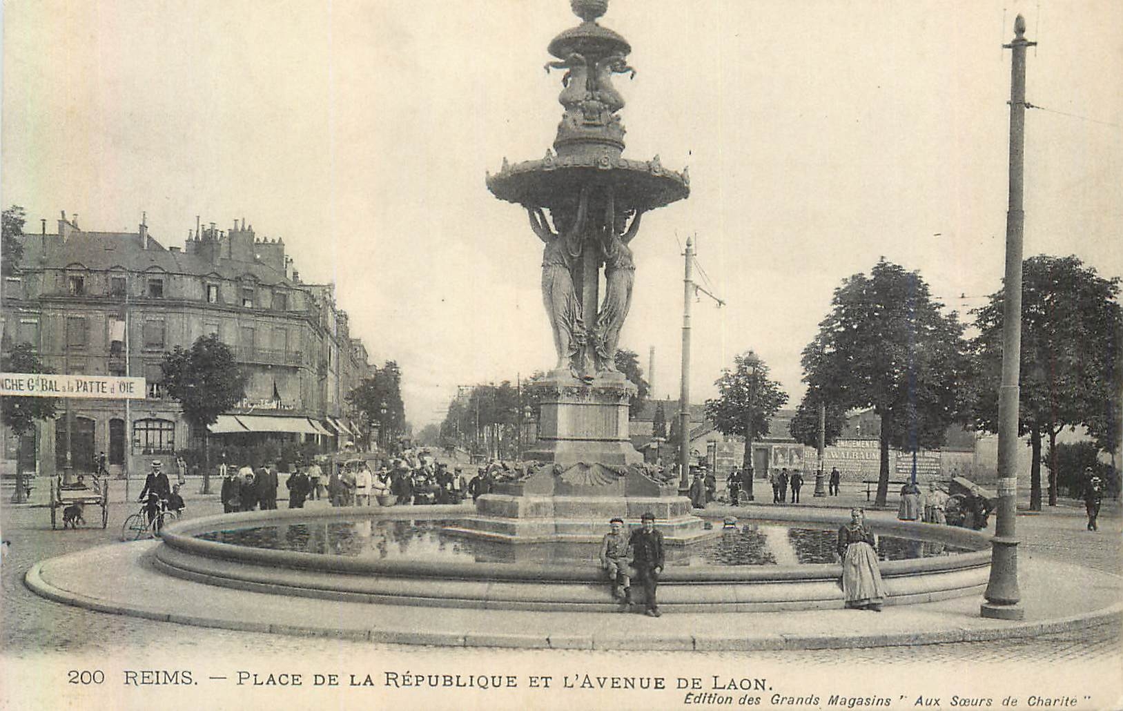 Reims — Place de la République et l'Avenue de Laon — Édition des Grands Magasins