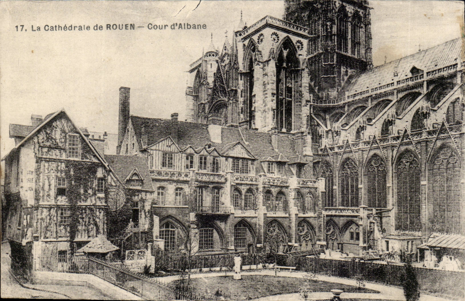Rouen CPA La cathedrale Cour d'Albane