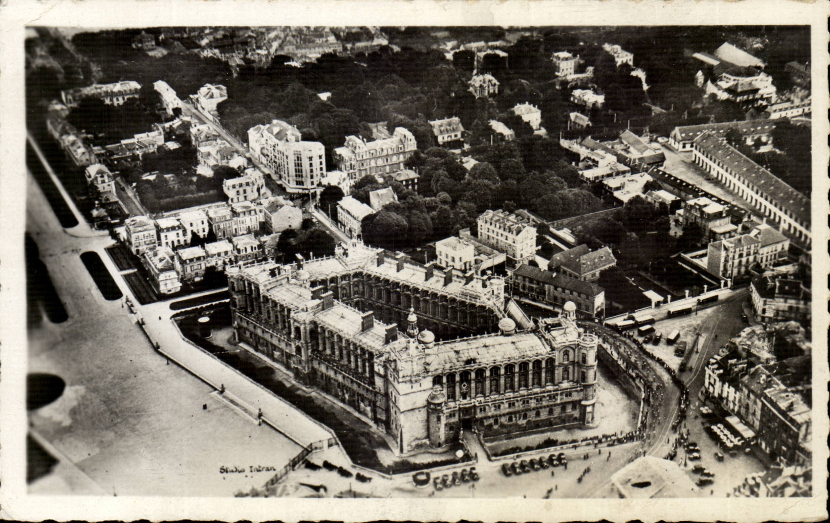Saint-Germain-en-Laye — Vue générale prise en avion — Studio Intran