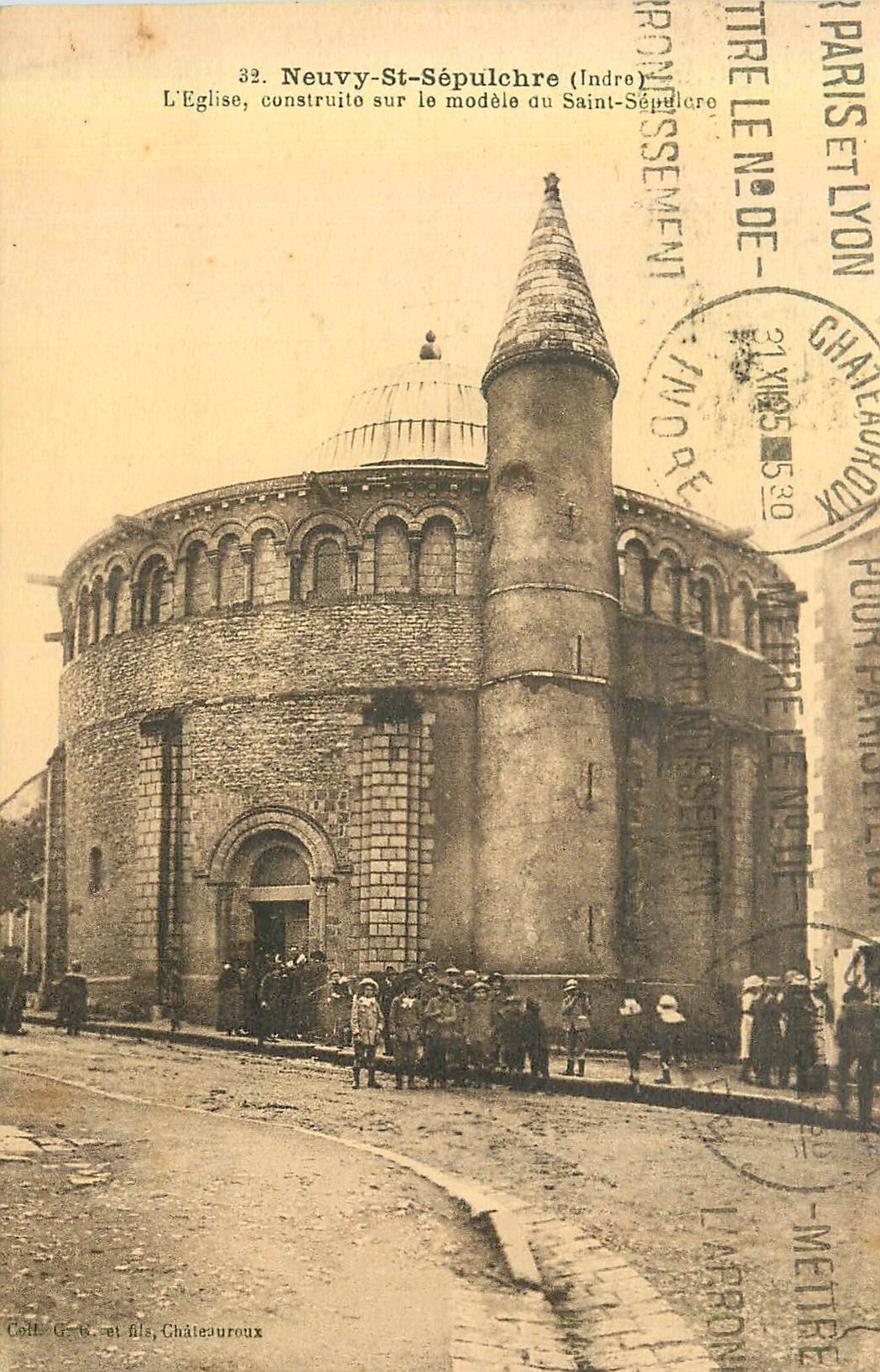 CPA Neuvy St Sepulchre (Indre) L'Eglise Construite sur le Modele du Saint Sepulcre