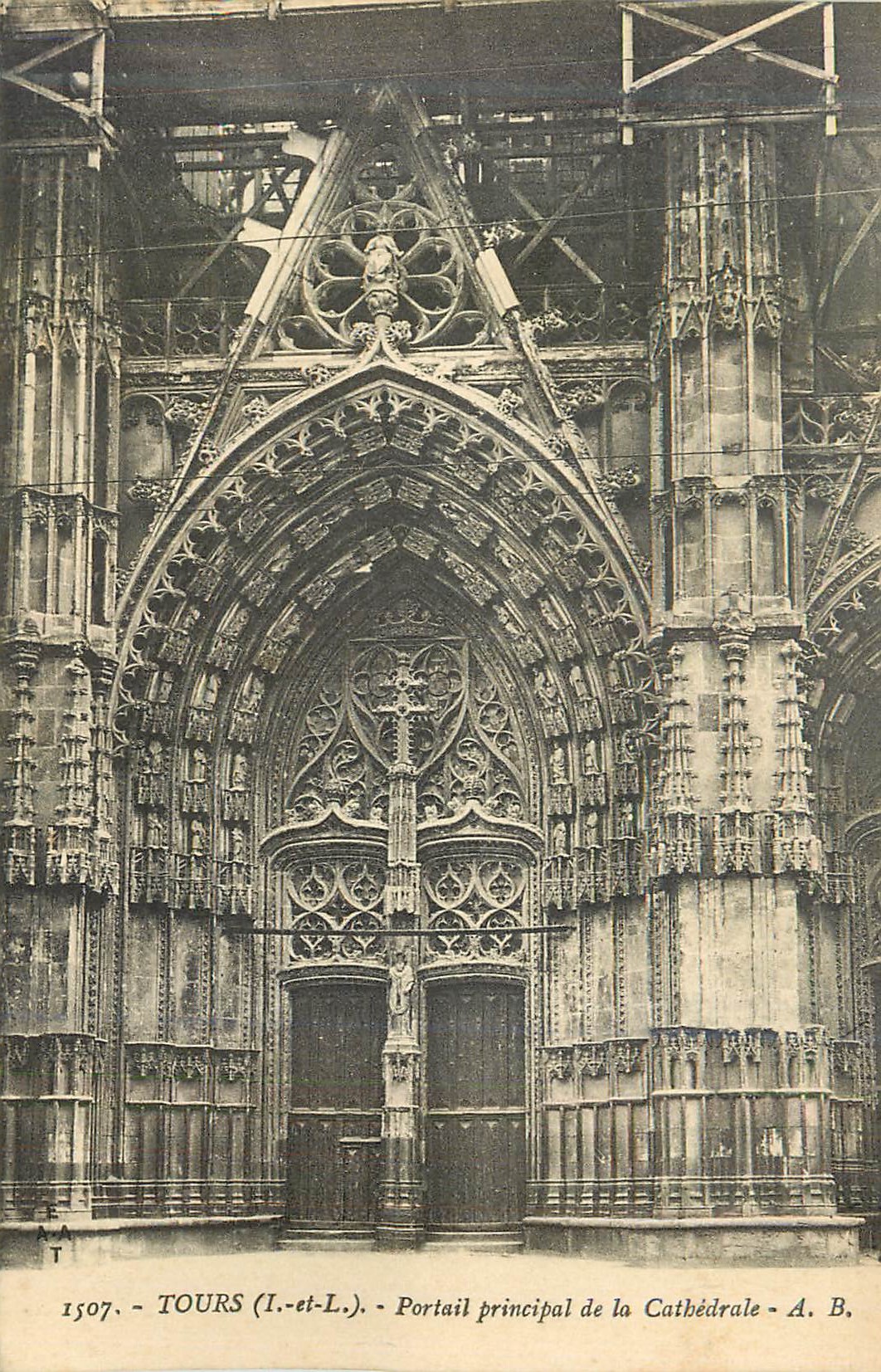 CPA Tours (I et L) Portail Principal de la Cathedrale