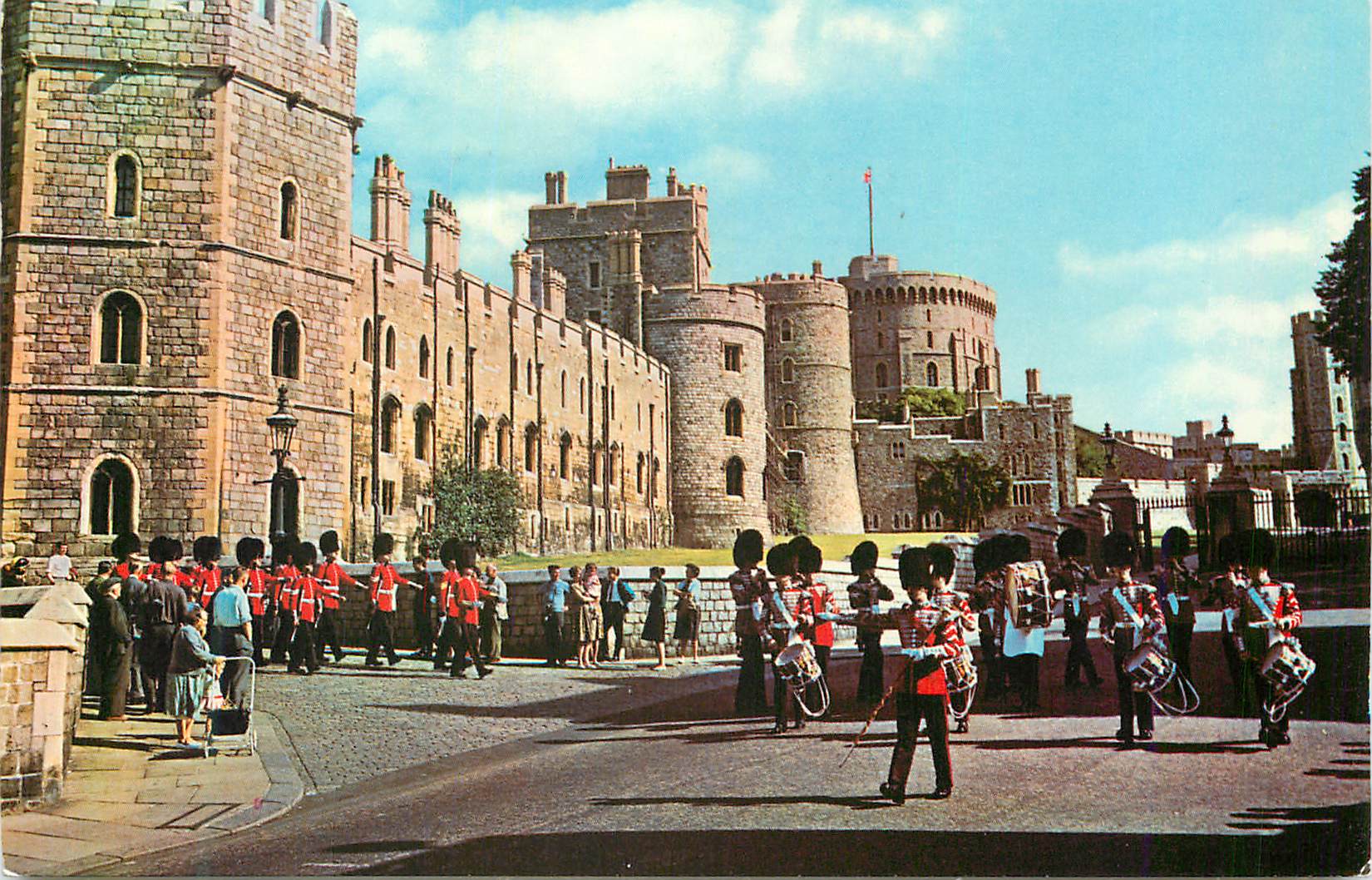 CPM Windsor Band of the Grenadier Guards Castle Hill Militaria