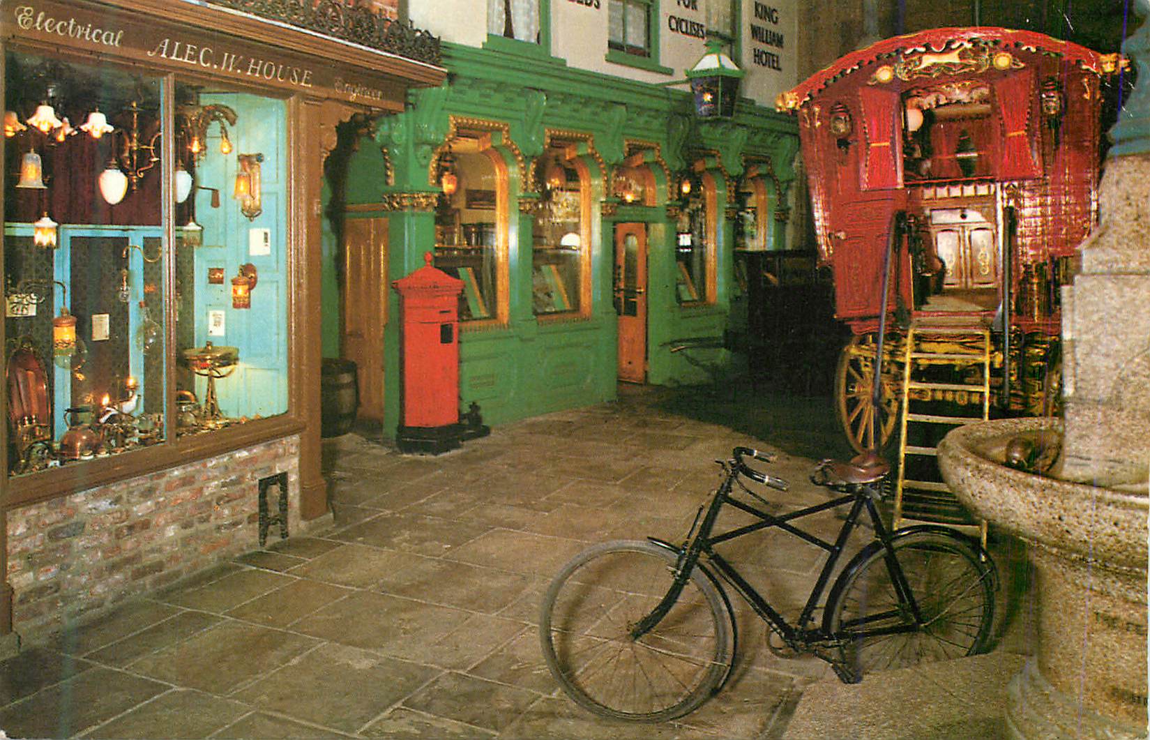 CPM The Castle Museum York King William Hotel Velo Cycle