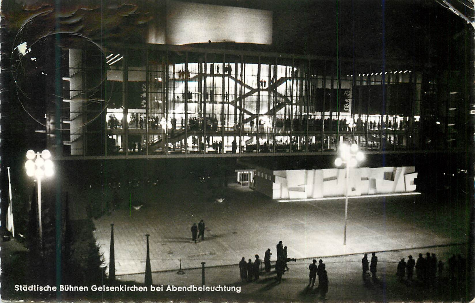 CPM Stadtische Buhnen Gelsenkirchen Bei Abendbeleuchtung