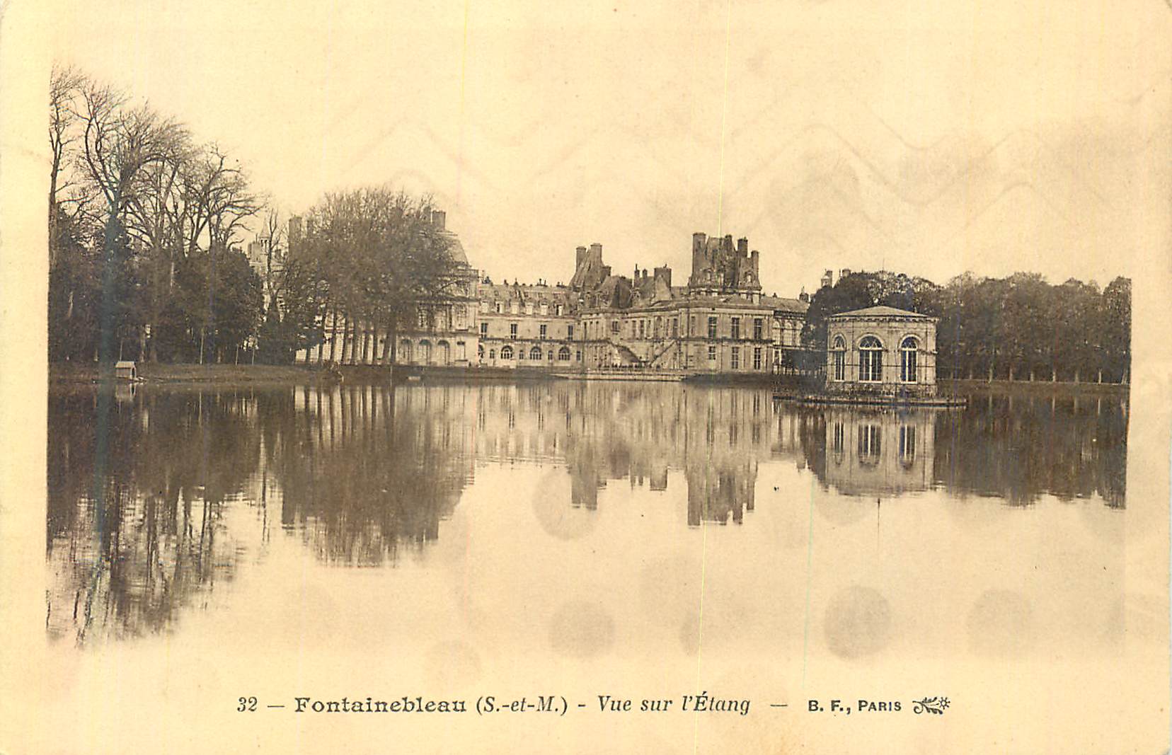 Fontainebleau (S.-et-M.) - Vue sur l'Étang — B. F., PARIS