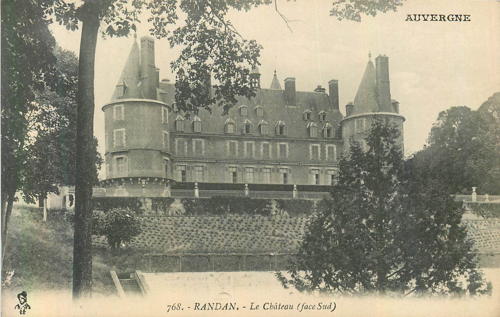 CPA Randan L'Auvergne Le Chateau (Face Sud)