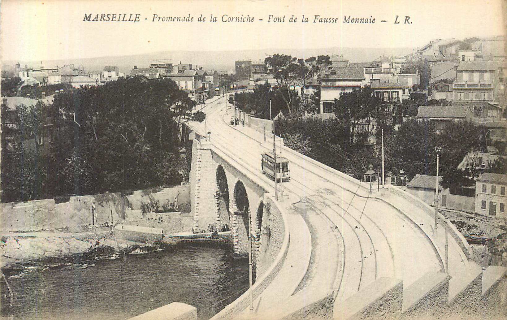 CPA Marseille Promenade de la Corniche Pont de la Fausse Monnaie Tramway