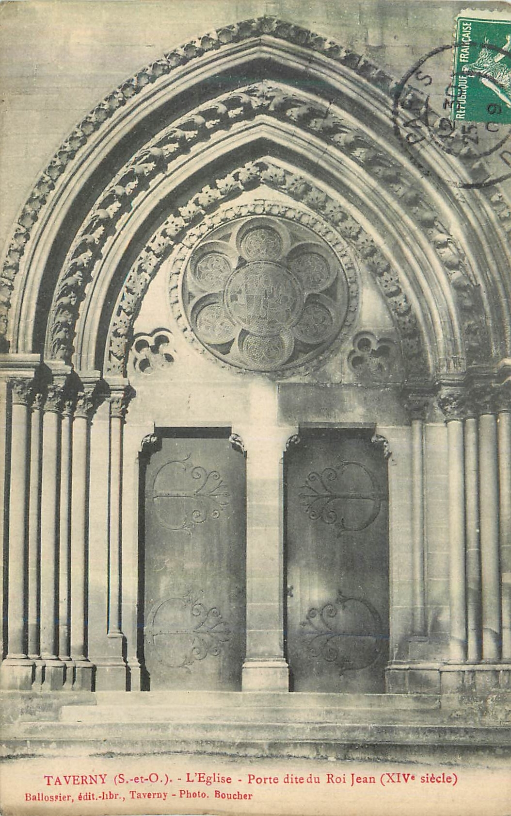 CPA Taverny (S et O) L'Eglise Porte dite du Roi Jean (XIVe Siecle)