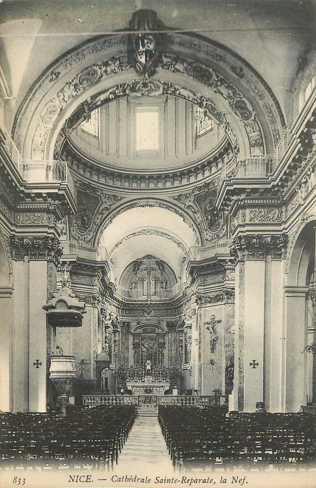 CPA Nice Cathedrale Sainte Reparate La Nef
