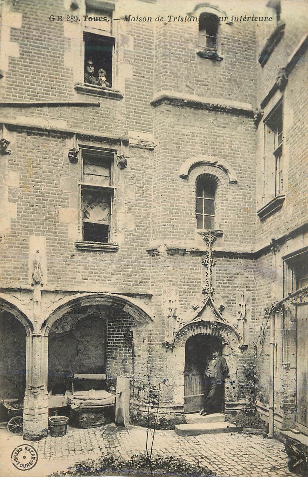 CPA Tours Maison de Tristant et Tour Interieure