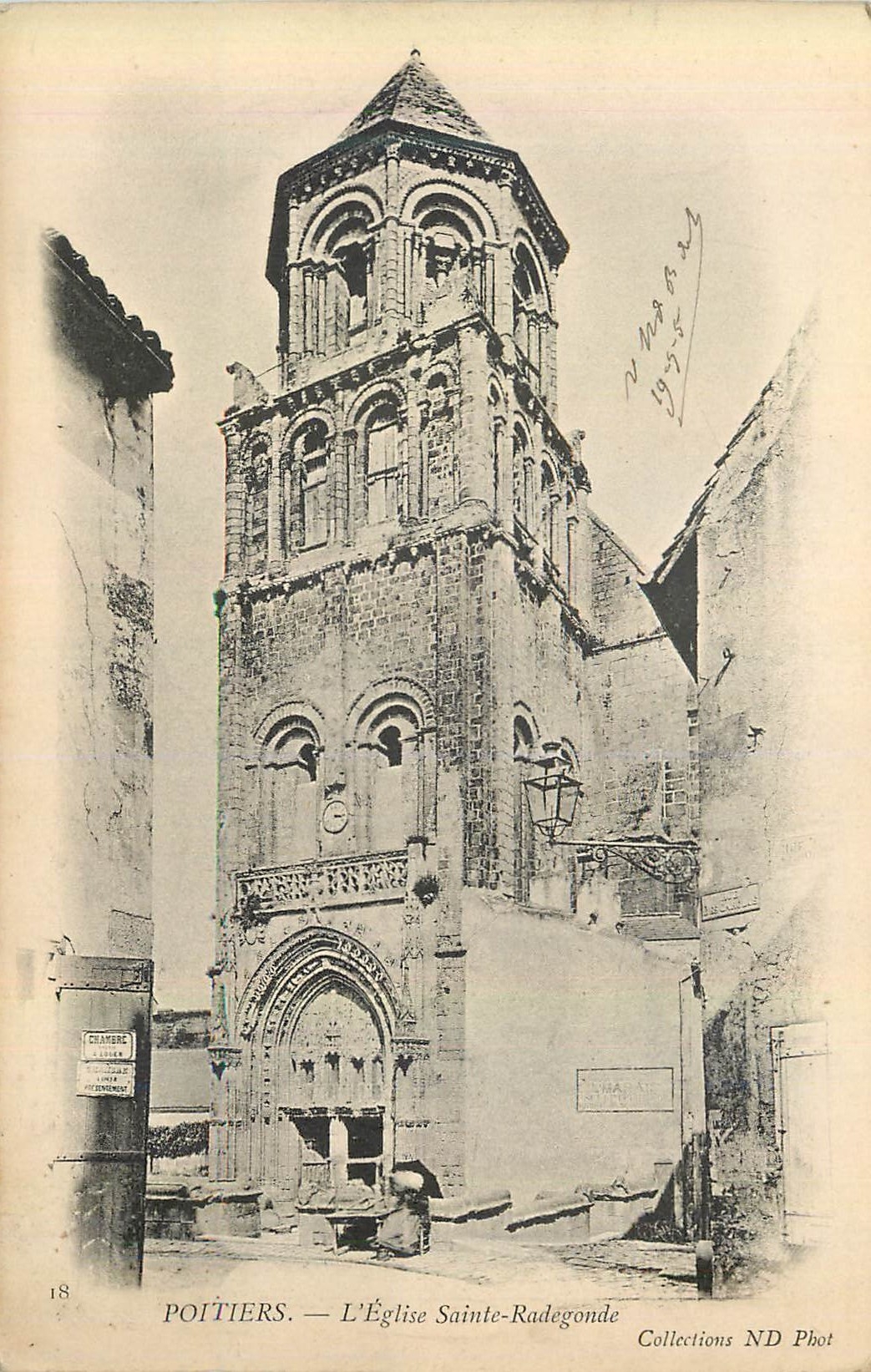Poitiers — L'Église Sainte-Radegonde — Collections ND Phot