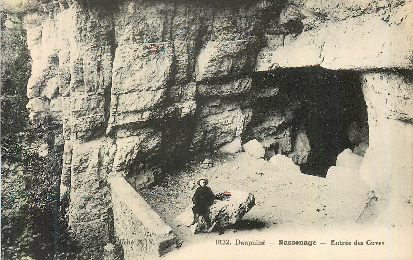 CPA Sassenage Dauphine Entree des Cuves