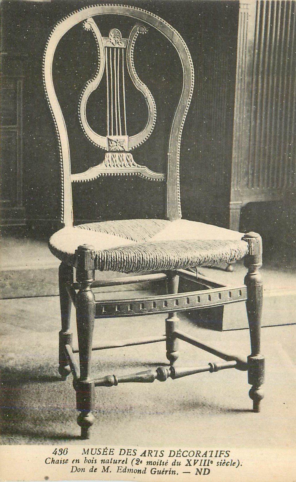 CPA Musee des Arts Decoratifs Chaise en Bois Naturel Don de M Edmond Guerin