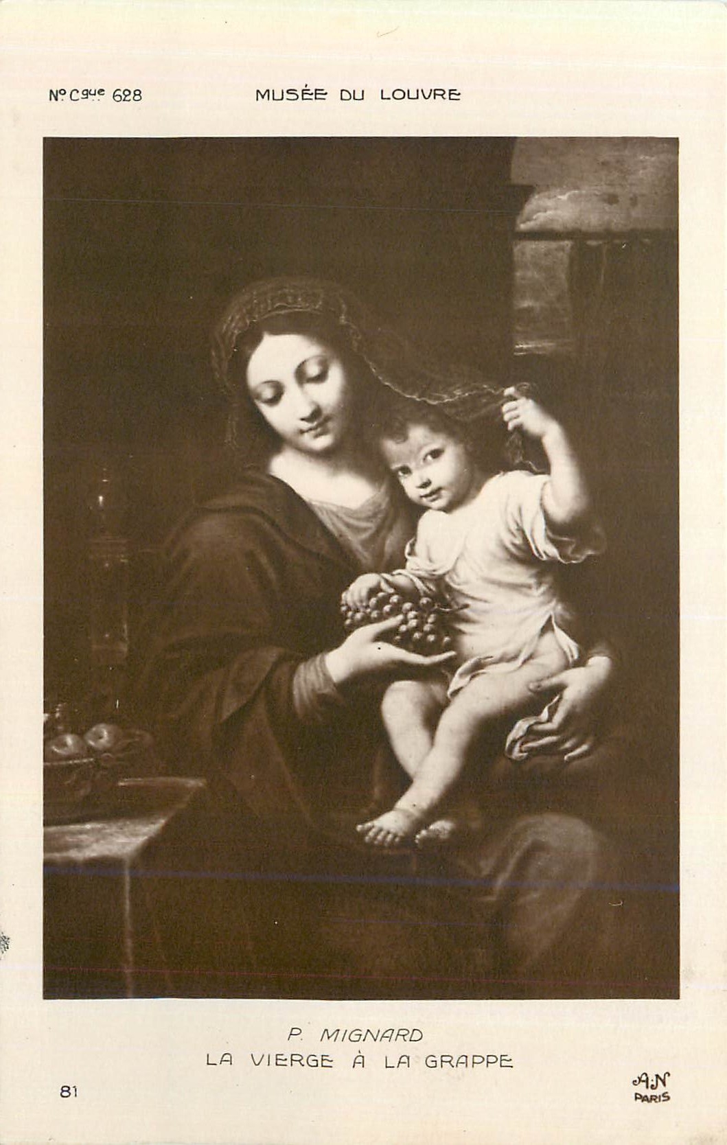 CPA Musee du Louvre La Vierge a la Grappe