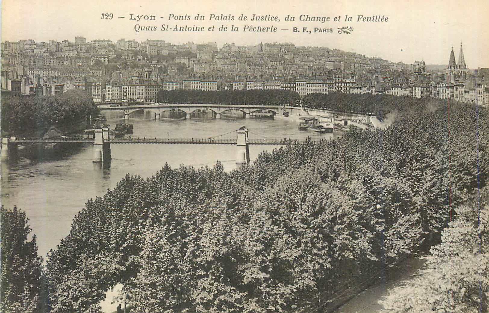 CPA Lyon Pont du Palais de Justice du Change et la Feuillee Quais St Antoine et de la Pecherie