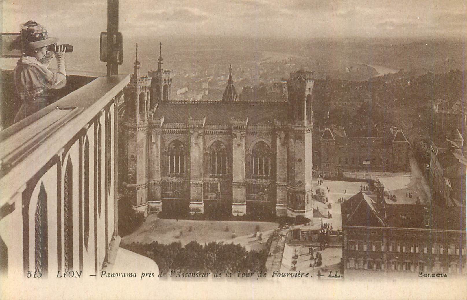 CPA Lyon Panorama pris de l'Ascenseur de la Tour de Fourviere