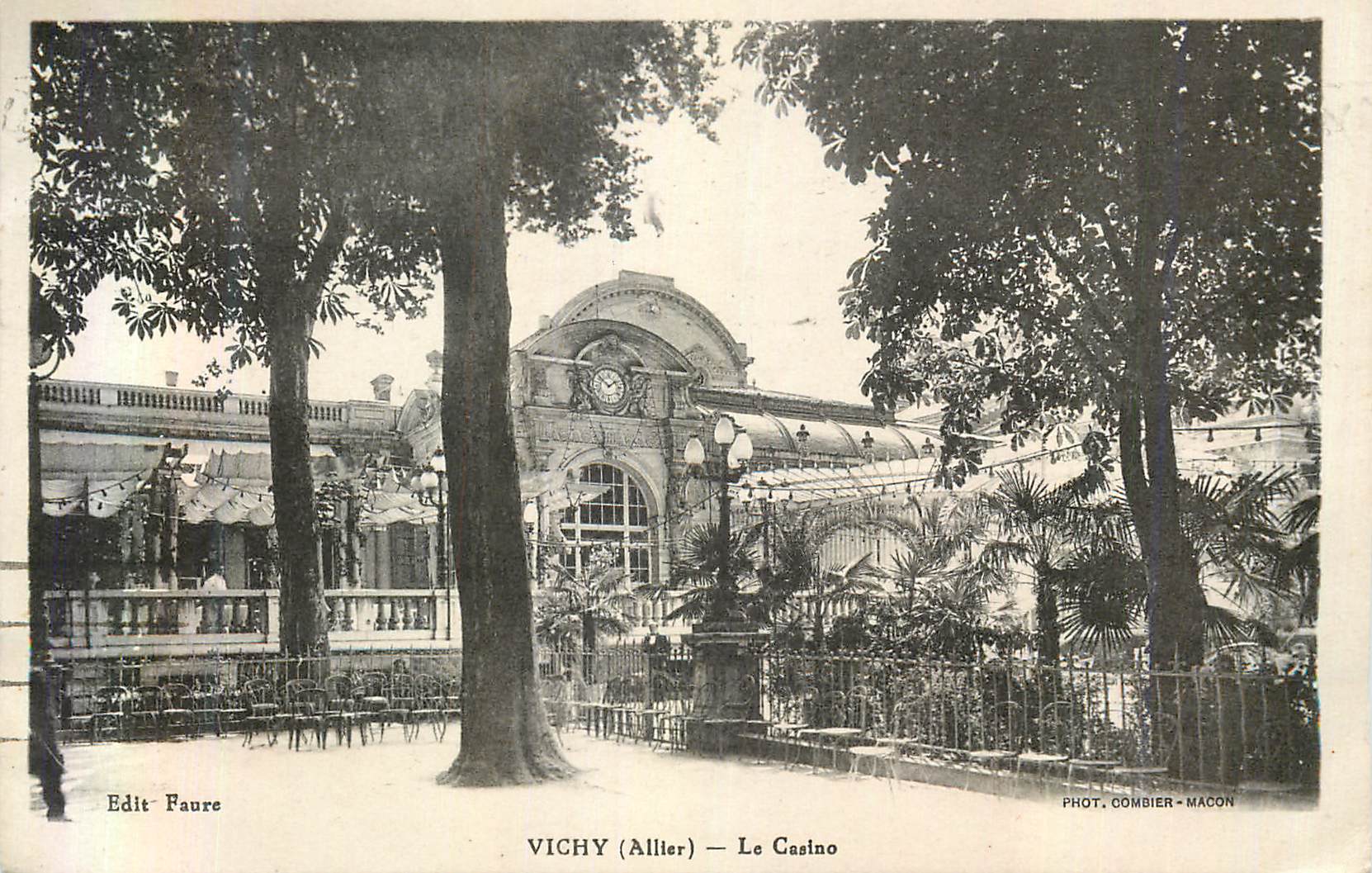 CPA Vichy (Allier) Le Casino