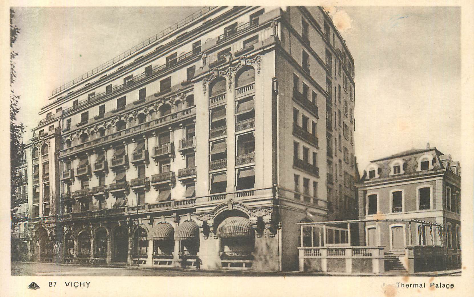 CPA Vichy Thermal Palace