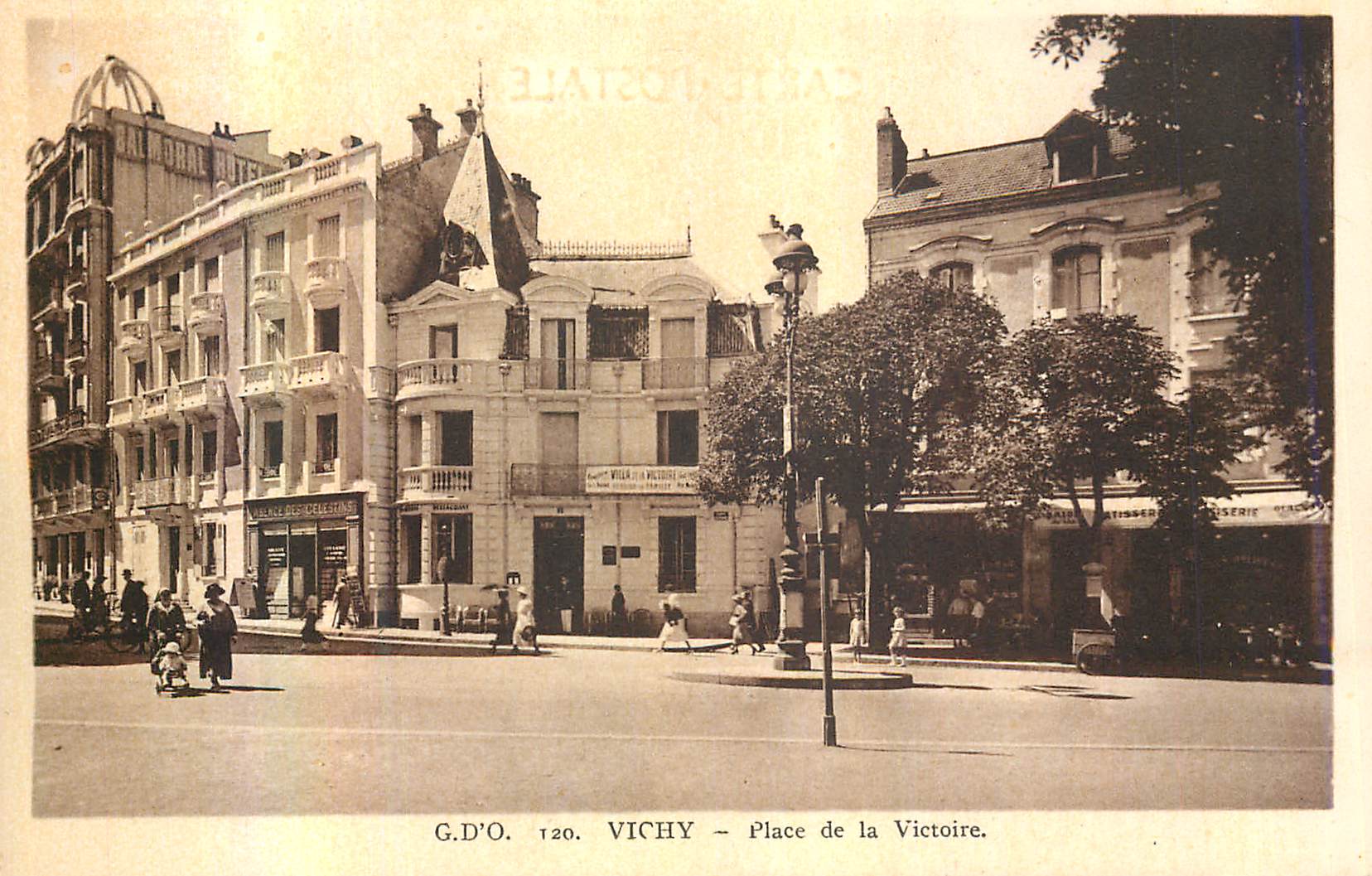 CPA Vichy Place de la Victoire