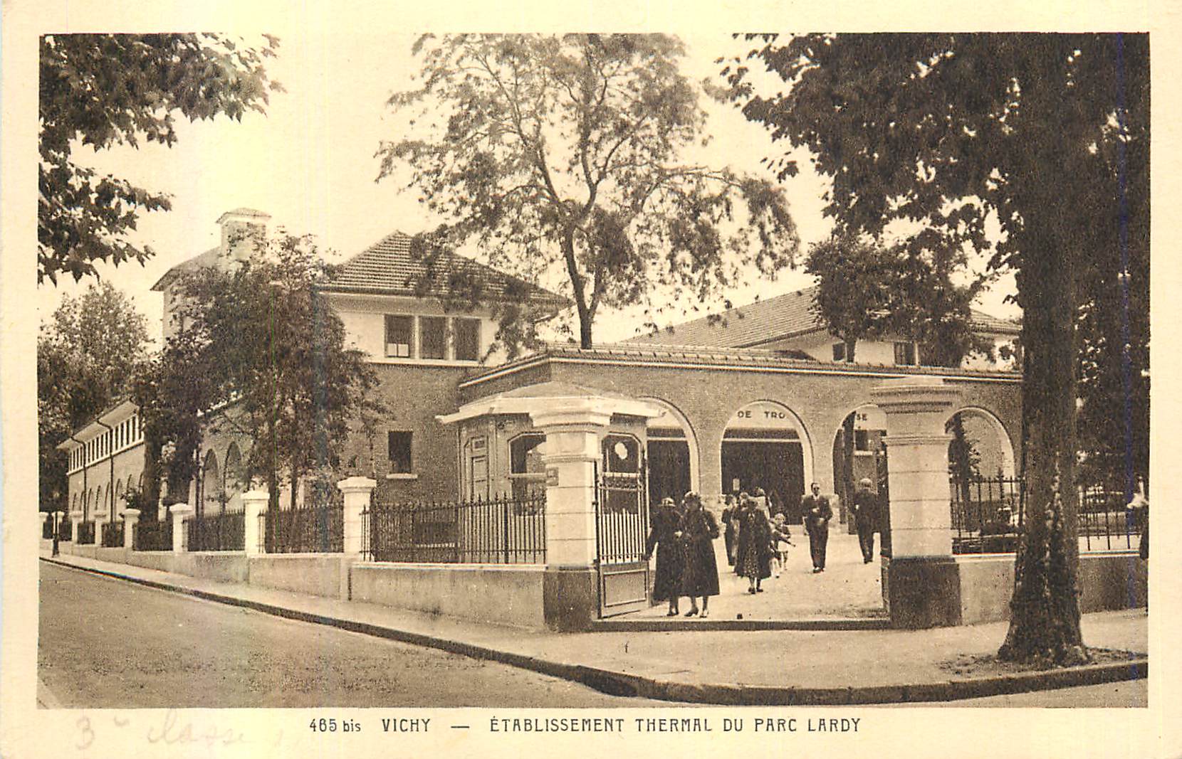 CPA Vichy Etablissement du Parc Lardy
