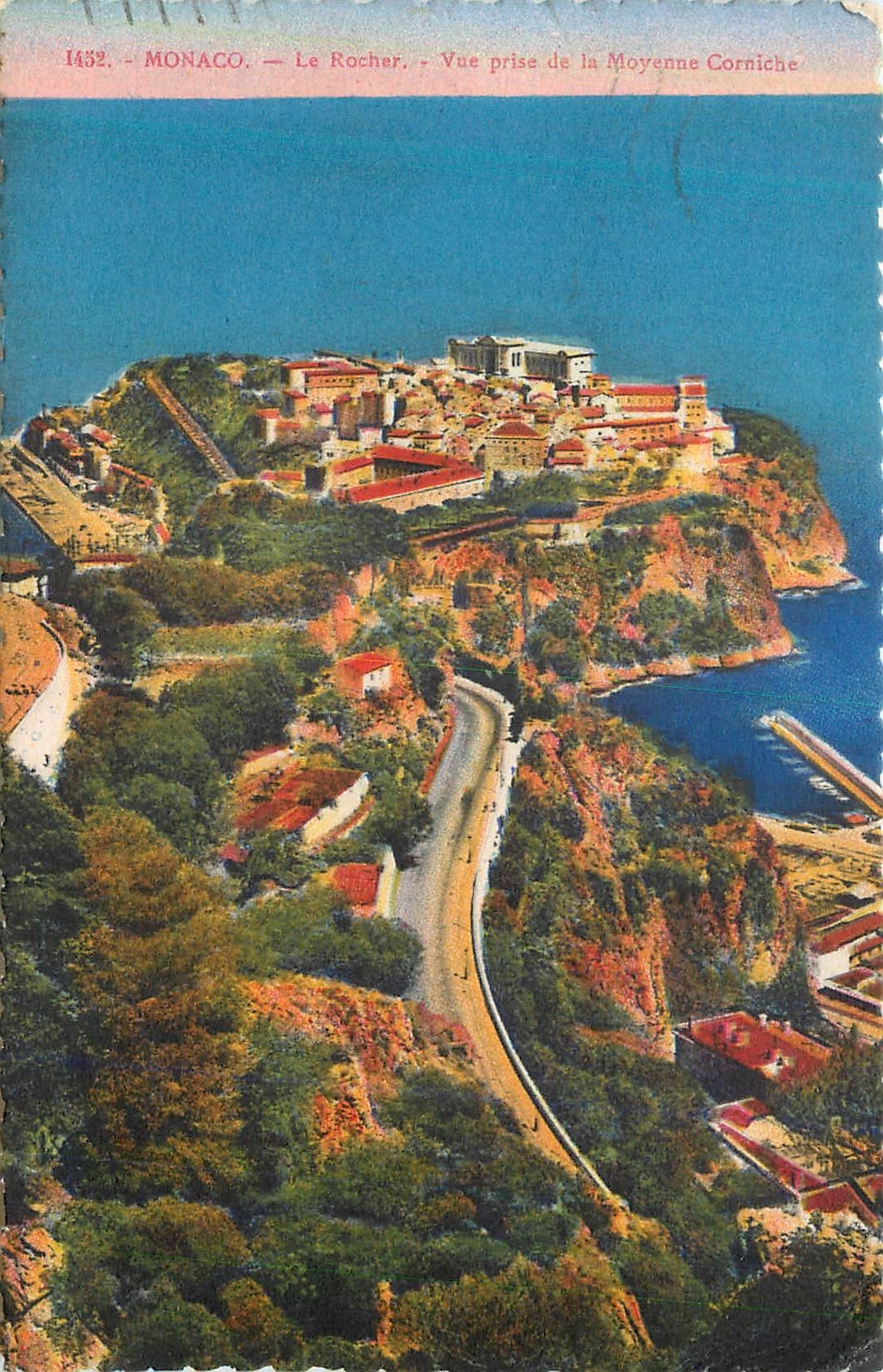CPA Monaco Le Rocher Vue prise de la Mayenne Corniche