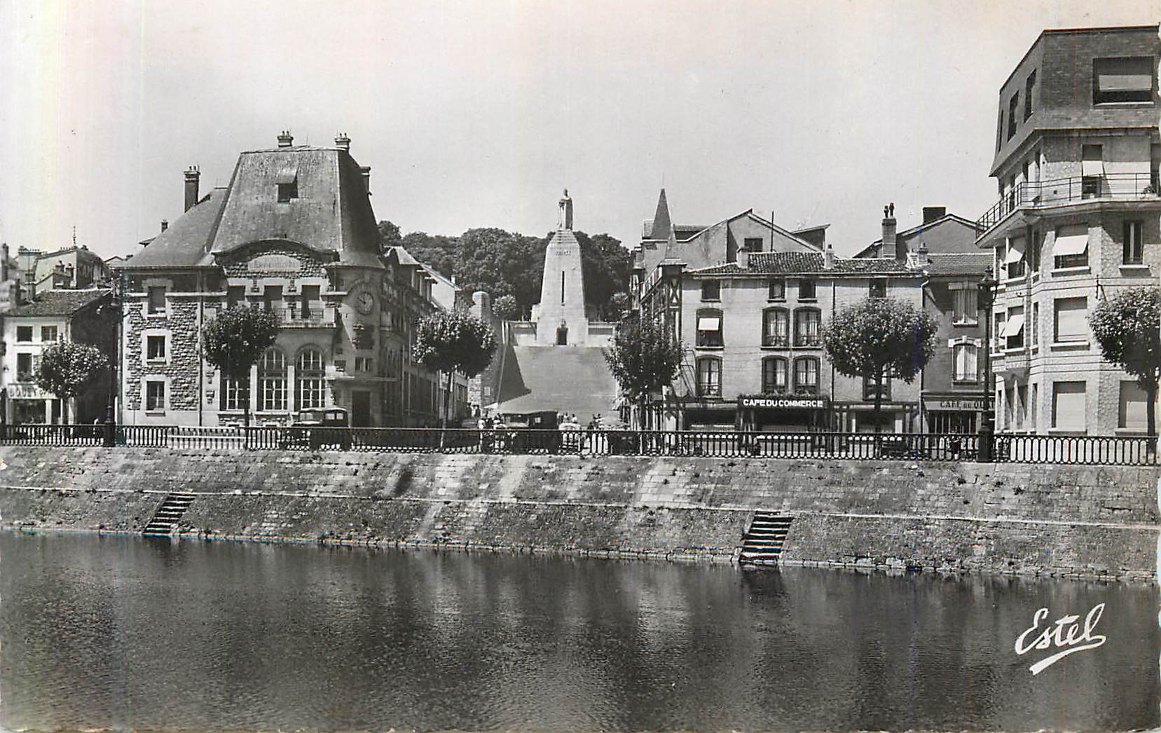 Verdun — Le Quai de Londres et le Monument de la Victoire — Éditions Lavelle & Cie, Estel