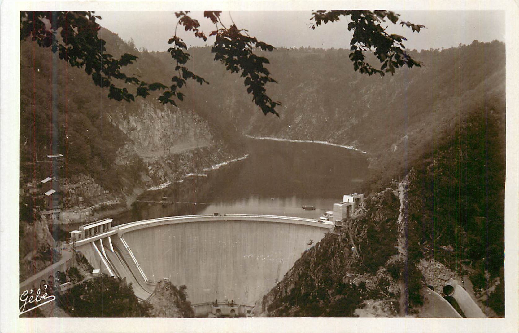 CPM Le Barrage de Mareges (Correze) Vue prise de l'Aval