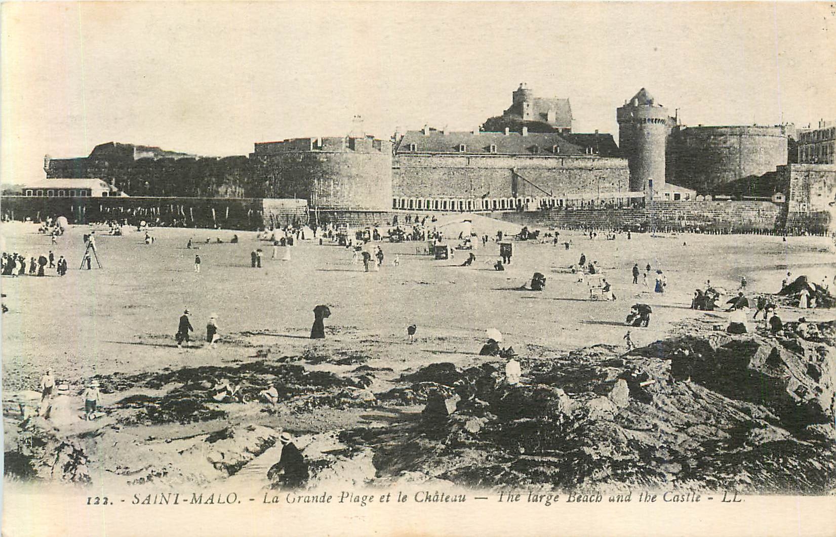 Saint-Malo — La Grande Plage et le Château — LL. — 123