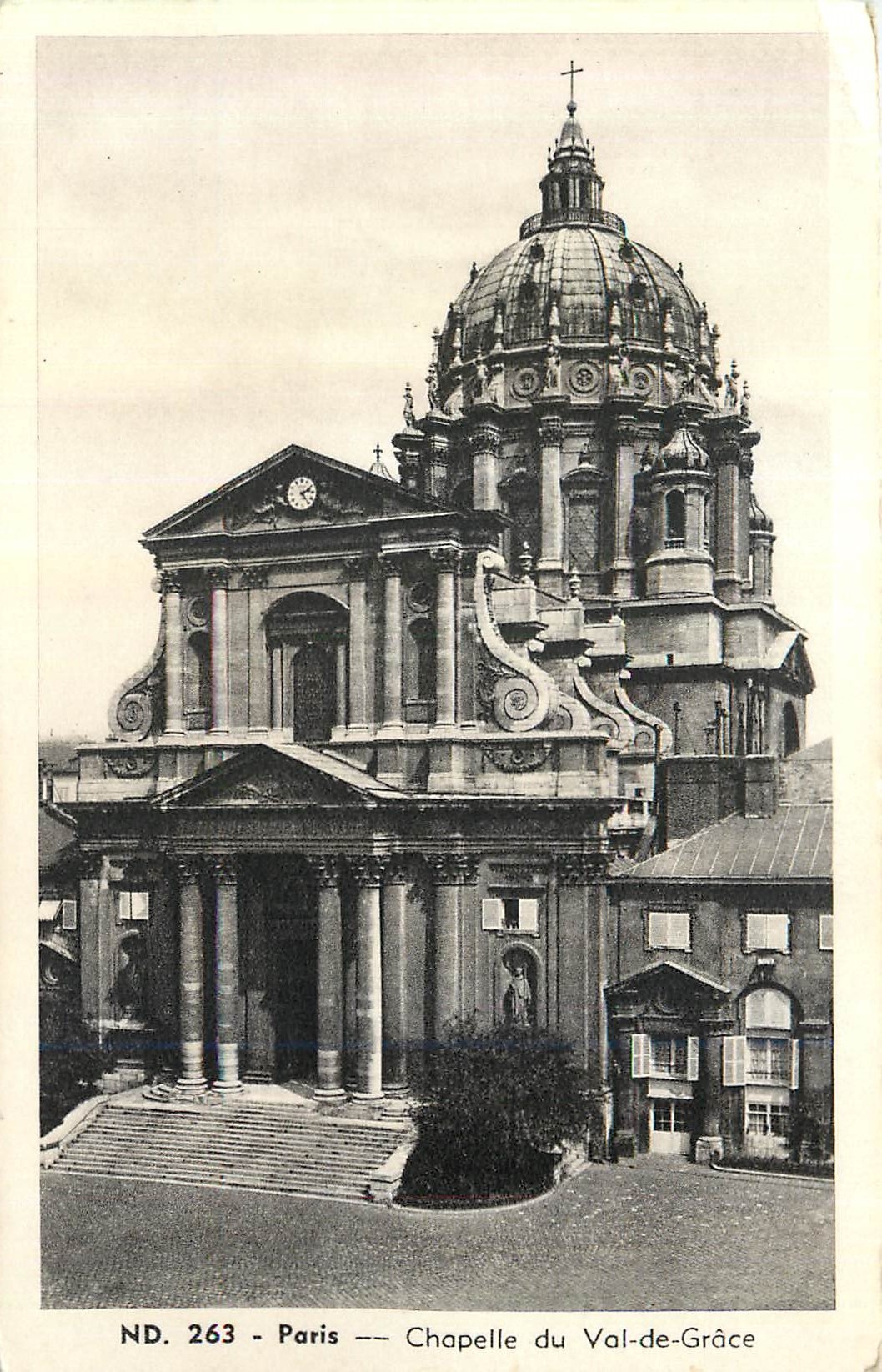 CPA Paris Chapelle du Val de Grace