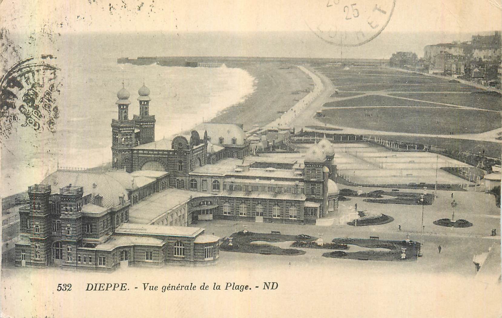 CPA Dieppe Vue Generale de la Plage