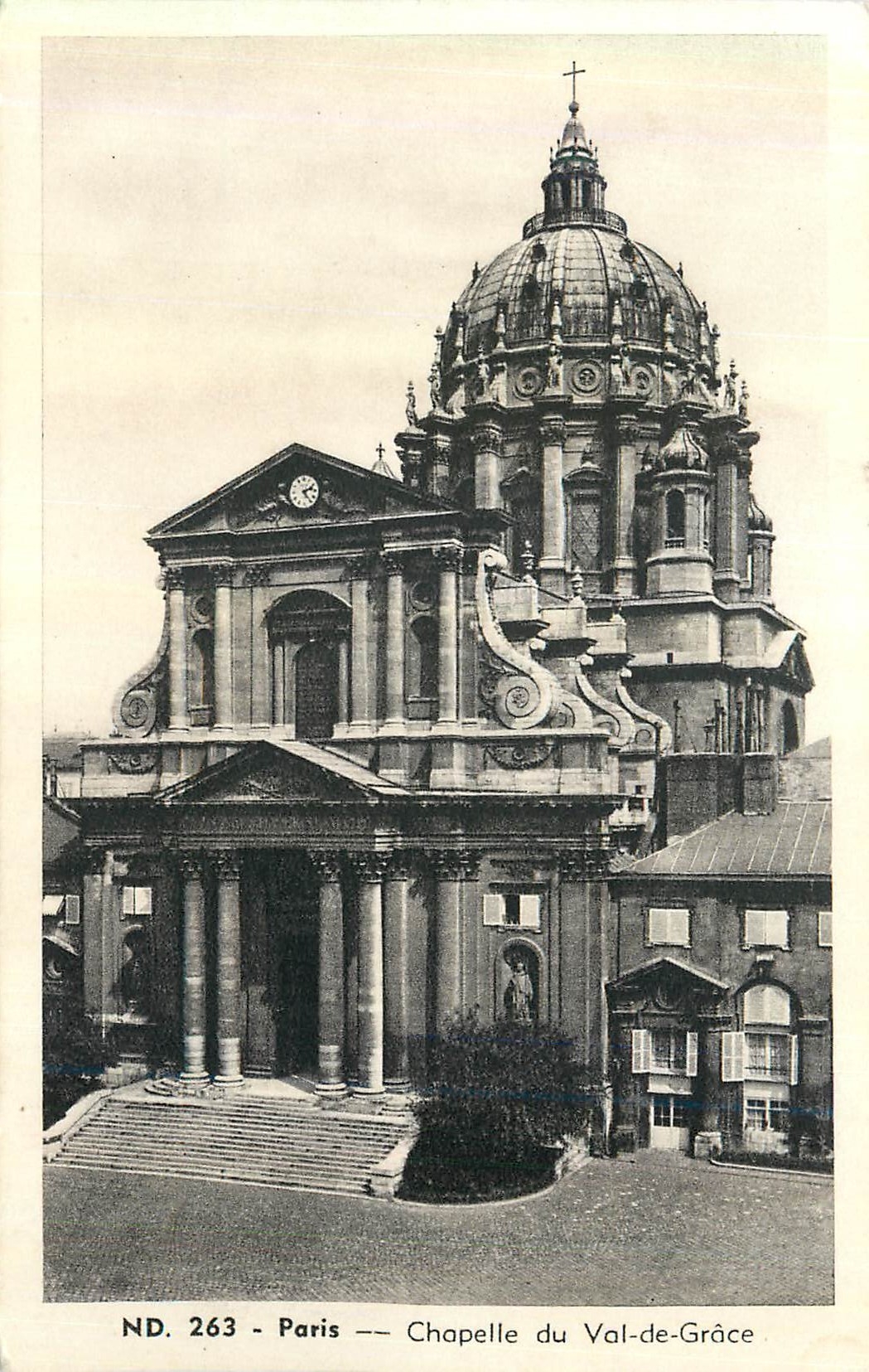 CPA Paris Chapelle du Val de Grace
