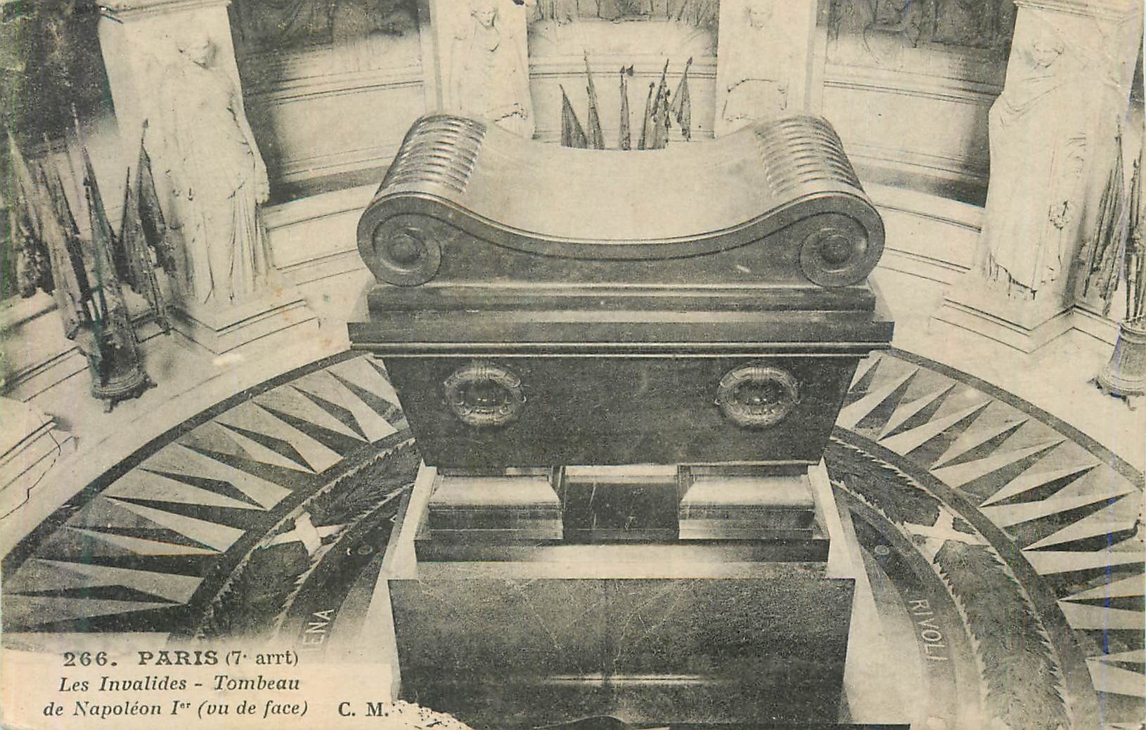 CPA Paris (7e arrt) les Invalides Tombeau de Napoleon Ier (Vue de Face)