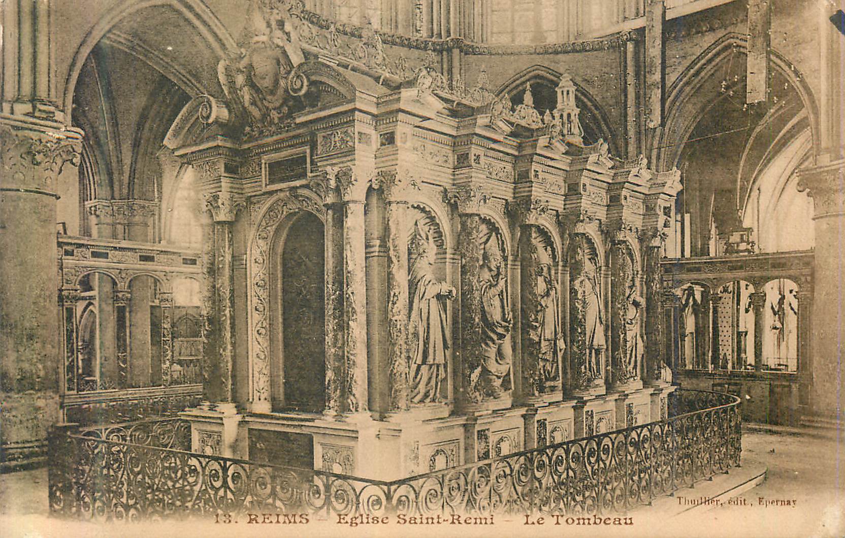 Reims — Église Saint-Rémi — Le Tombeau
