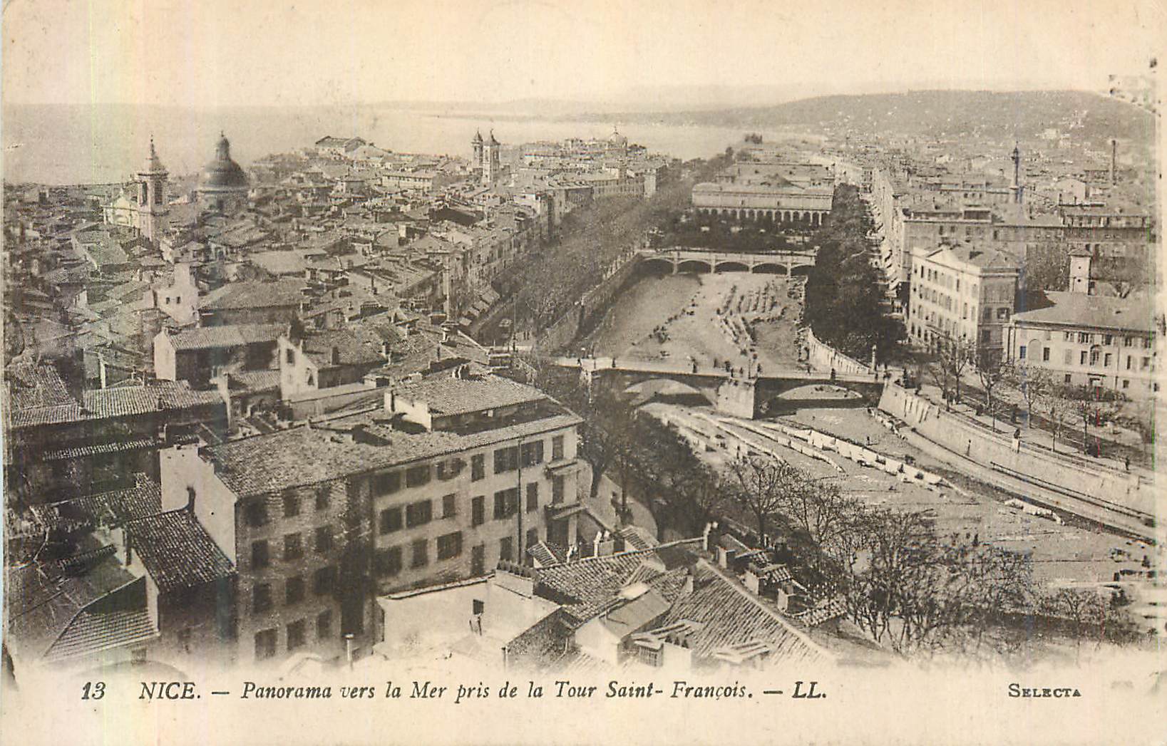 CPA Nice Panorama vers la Mer pris de la Tour Saint Francois