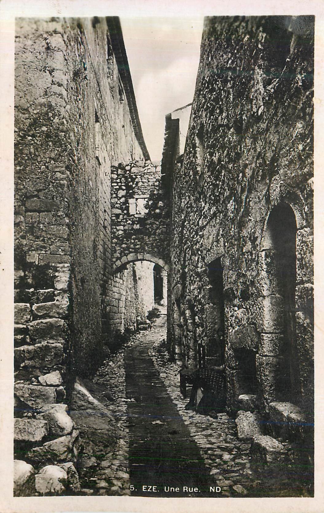 CPA Eze une Rue