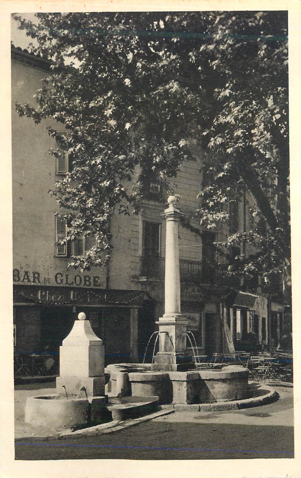 CPM Vence la Jolie Fontaine de la Foux Bar du Globe