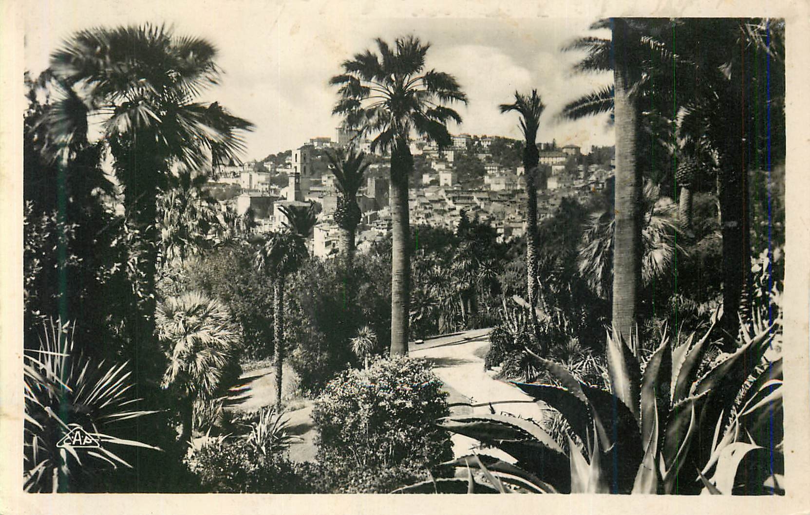 CPM Grasse Parc Palace Hotel un Coin du Parc
